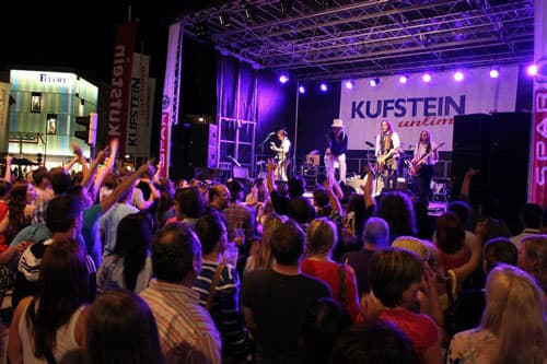 Volles Publikum beim Stadtfest in Kufstein